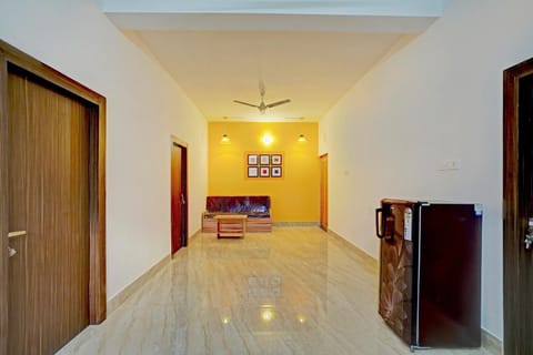 OYO Home Luxury Stay Near Cosmopolis Alojamiento y desayuno in Bhubaneswar