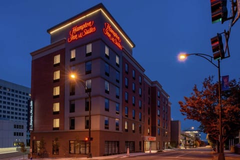 Hampton Inn & Suites Winston-Salem Downtown Hotel in Winston-Salem