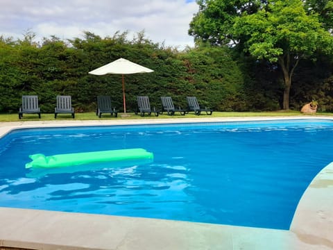 Casa do Vale Paraíso - Piscina e Court de Ténis a 30 min de Lisboa House in Lisbon District