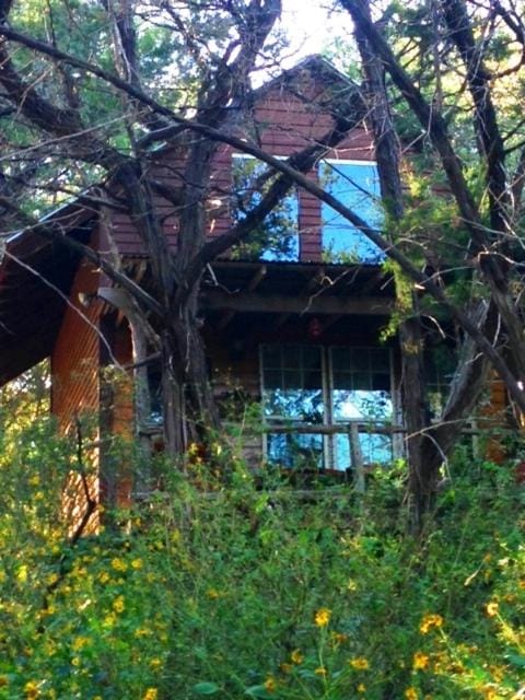 The Firehouse at Creekside Camp & Cabins Cabin in Rio Grande
