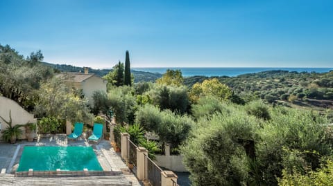 Landmark view, Pool view, Sea view