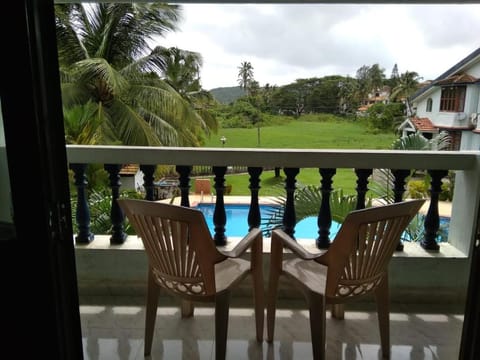 GR STAYS 4bhk Beautiful Villa In Arpora 5 mins to Baga Condo in Baga
