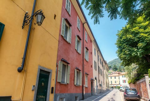 Sunny Lake Condominio in Cernobbio