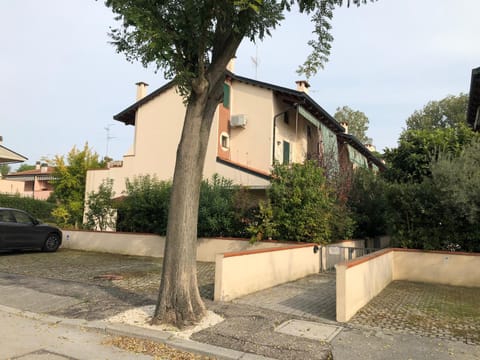 Appartamento curato con giardino Condo in Marina Romea