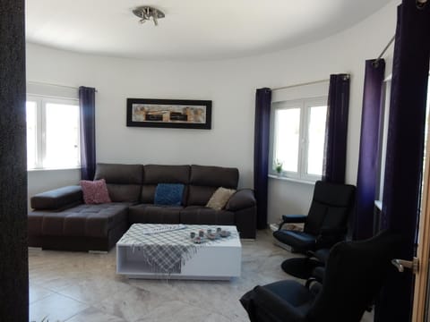 VILLA DOS-LAGOS Villa in Torrevieja