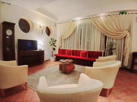 Communal lounge/ TV room