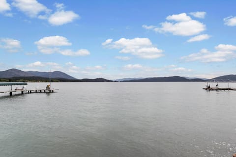 Lakefront Luxury Casa in Lake Pend Oreille