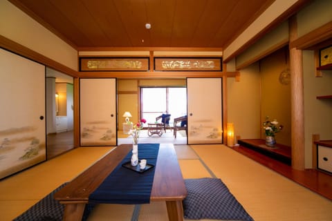 Awaji Seaside Resort in Shiduki House in Hyogo Prefecture