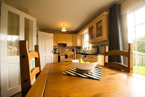 Modern three bedroom house in Bundoran - Bundoran Luxury Apartments and Holiday Homes Maison in County Sligo