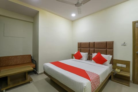 OYO Hotel Shubham Inn Hotel in Ahmedabad