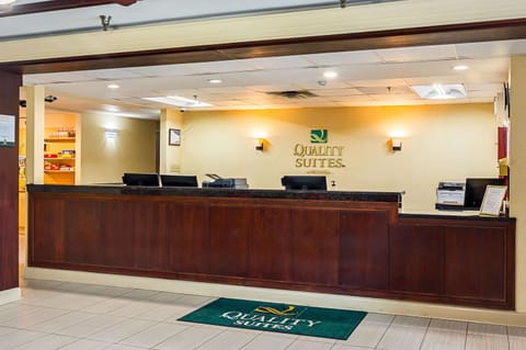 Quality Suites Atlanta Airport East Hotel in Forest Park