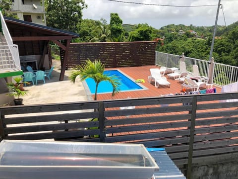 Villa de 3 chambres avec vue sur la mer piscine privee et terrasse amenagee a Le Gosier a 4 km de la plage Chalet in Le Gosier