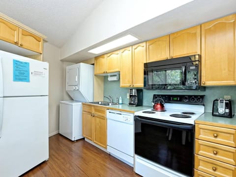 Lakefront Bungalow - Community Poolhot Tub #11 House in Point Venture