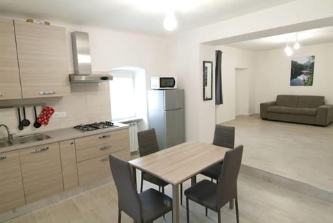 La casa di Walter vicino alle cinque terre Apartment in Province of Massa and Carrara