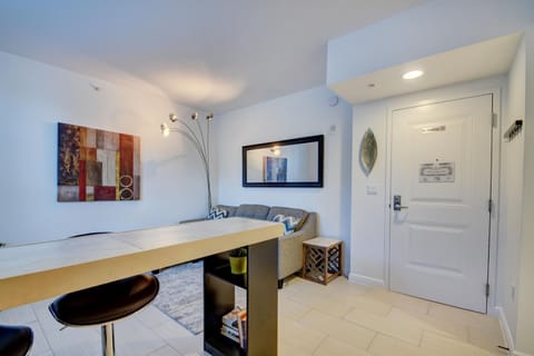 One Bedroom In Amazing Condobeach Pass Included! Casa in Boynton Beach