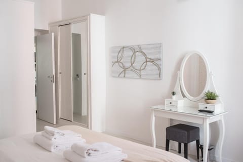White Fanti Apartment Apartment in Rome
