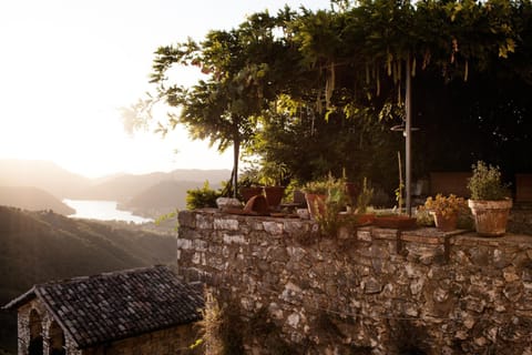 Day, Natural landscape, View (from property/room), Lake view, Landmark view, Mountain view