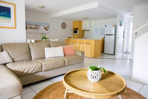 Tropical Getaway in 2 Bedroom Unit in 4 star Resort Apartment in Noosaville