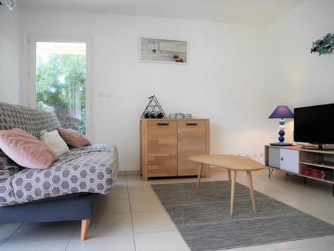 Appartement cosy à Capbreton: Jardin, Terrasse, Parking, Wi-Fi, à 300m de la Plage - FR-1-413-133 Apartment in Capbreton