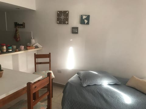 Dto nuevo barrio Universitario con wifi y cochera-Check in express Apartamento in Bahía Blanca