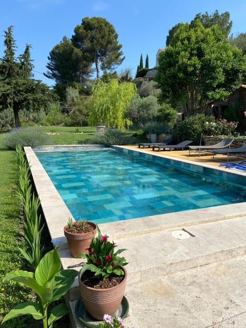 Suite luxe vue sur piscine et parc Apartment in Provence-Alpes-Côte d'Azur