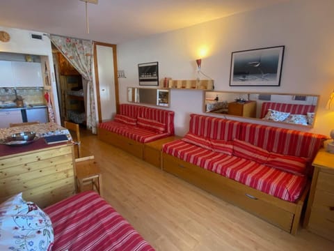 Studio confortable aux pieds des pistes, à Montgenèvre - FR-1-445-144 Apartment in Montgenèvre