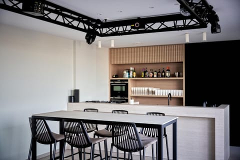 Lounge or bar, Dining area