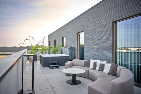 Balcony/Terrace, Seating area