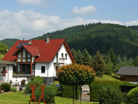 Garden view, Mountain view