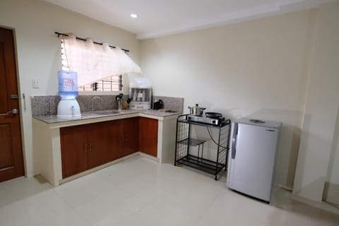 Astra Bella Apartment - Unit 2 Copropriété in Dumaguete