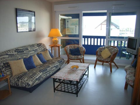 REF 093 Appartement T4 pour six personnes piscine l'été Port Crouesty et plage Condominio in Arzon