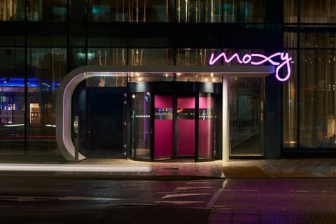 Moxy Southampton Hotel in Southampton