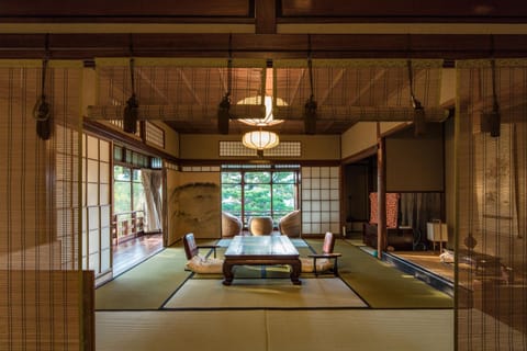 Living room, Photo of the whole room, Dining area, Garden view