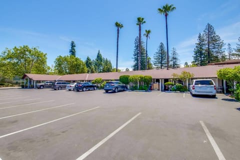 Americas Best Value Inn - Sky Ranch Palo Alto Motel in Palo Alto