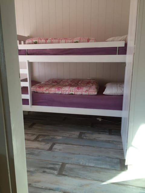 bunk bed