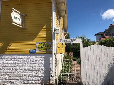 Property building, Facade/entrance