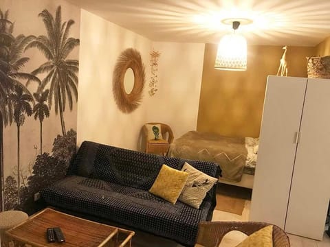 Cosy Appartement 4 pers à 200 m Plage et commerce La cabane64 Condo in Biarritz