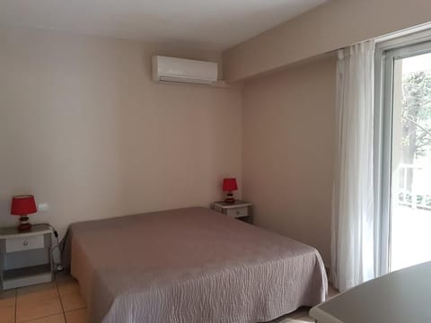 Appartement 2 Pièces avec Balcon, Climatisé, Proche Plage et Centre-Ville - FR-1-466A-2 Apartment in Saint-Raphael