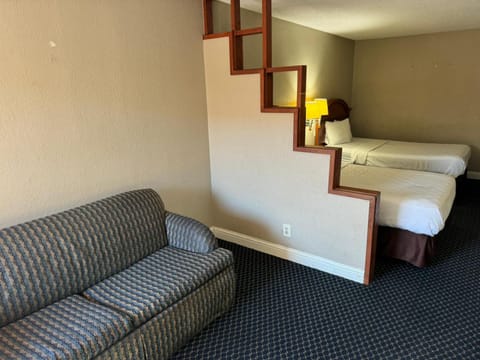Homegate Studio and Suites San Antonio Motel in San Antonio