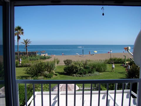 Garden, View (from property/room), Beach