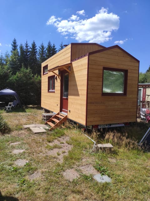 Camping Les Granges Bas - Mobilhomes - Tiny House Campground/ 
RV Resort in Gérardmer