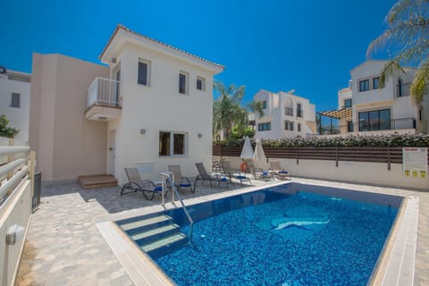 Seating area, Swimming pool