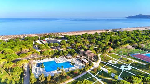 Natural landscape, Bird's eye view, Beach, Swimming pool