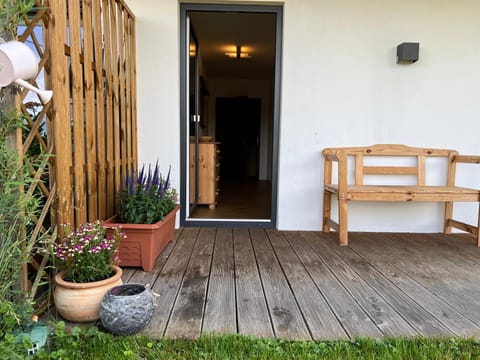 Garden, Balcony/Terrace