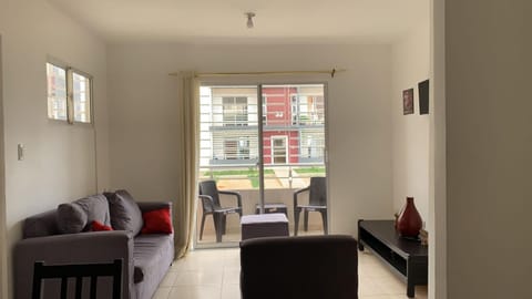 Like Home Apartment !!! 2 bedrooms full apartment Condominio in Santo Domingo Este
