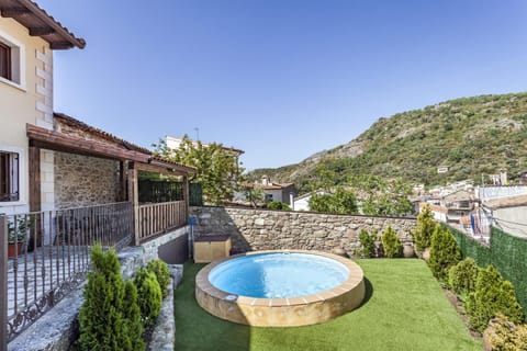 Garden, Pool view, Swimming pool