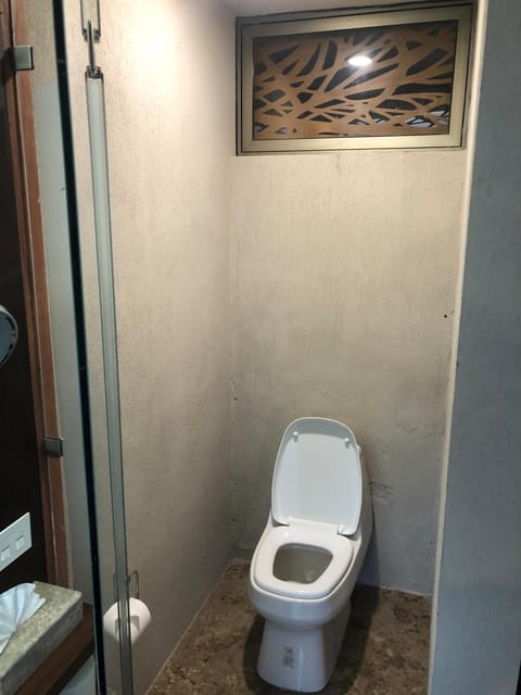 Toilet, Bathroom