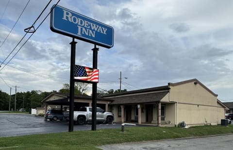 Property building, Street view, Location