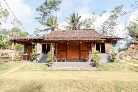 Omah Watu Blencong Hôtel in Special Region of Yogyakarta