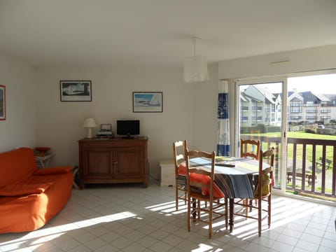 REF 204 Appartement pour six personnes situé entre port Crouesty et la plage ARZON Eigentumswohnung in Arzon
